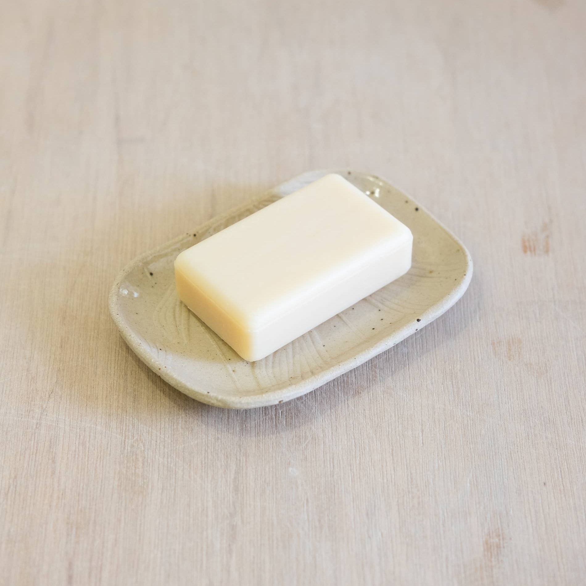 Handmade Ceramic Soap Dish: Speckled White