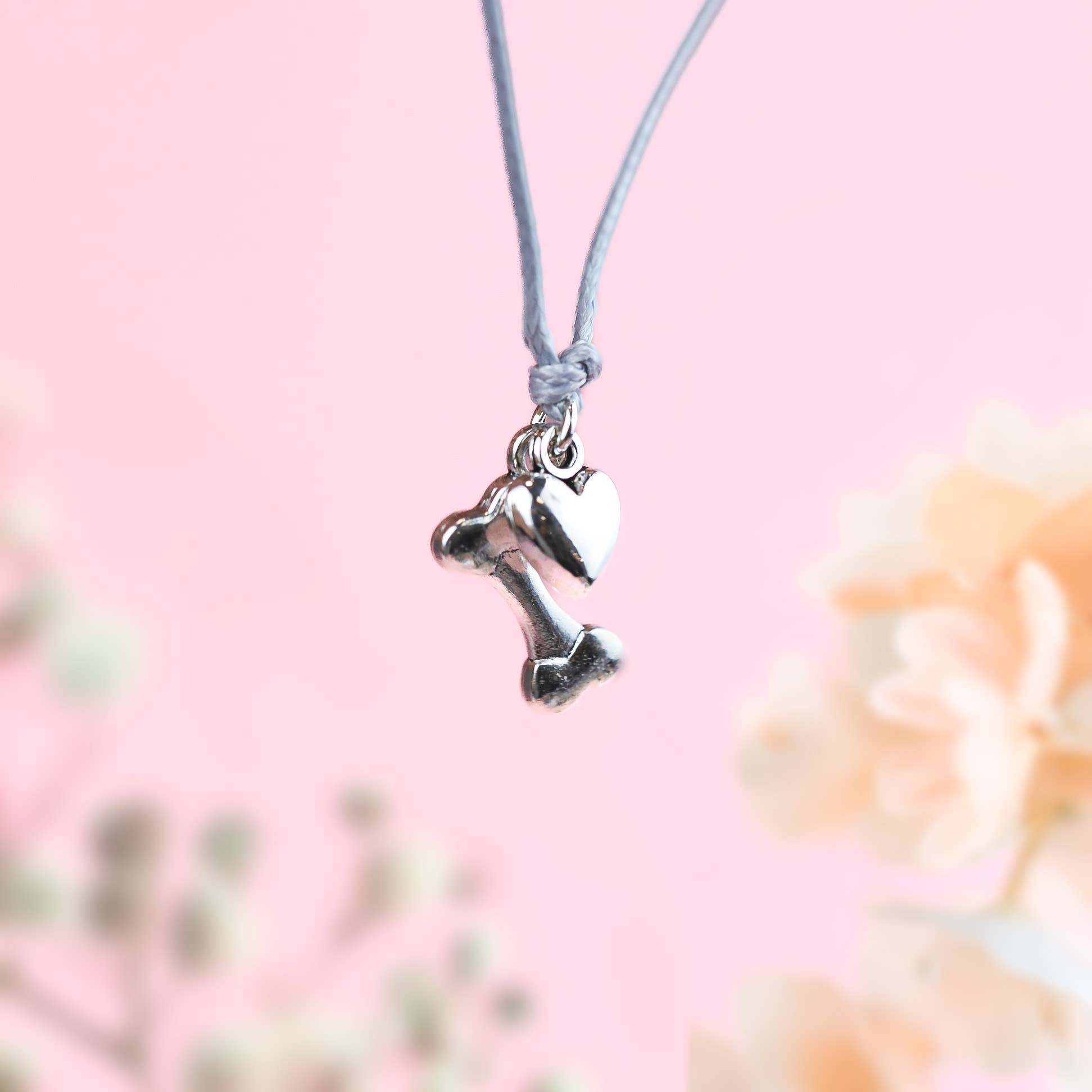 Dog Mum – Bone & Heart Charm Bracelet | Letterbox Love Bracelets