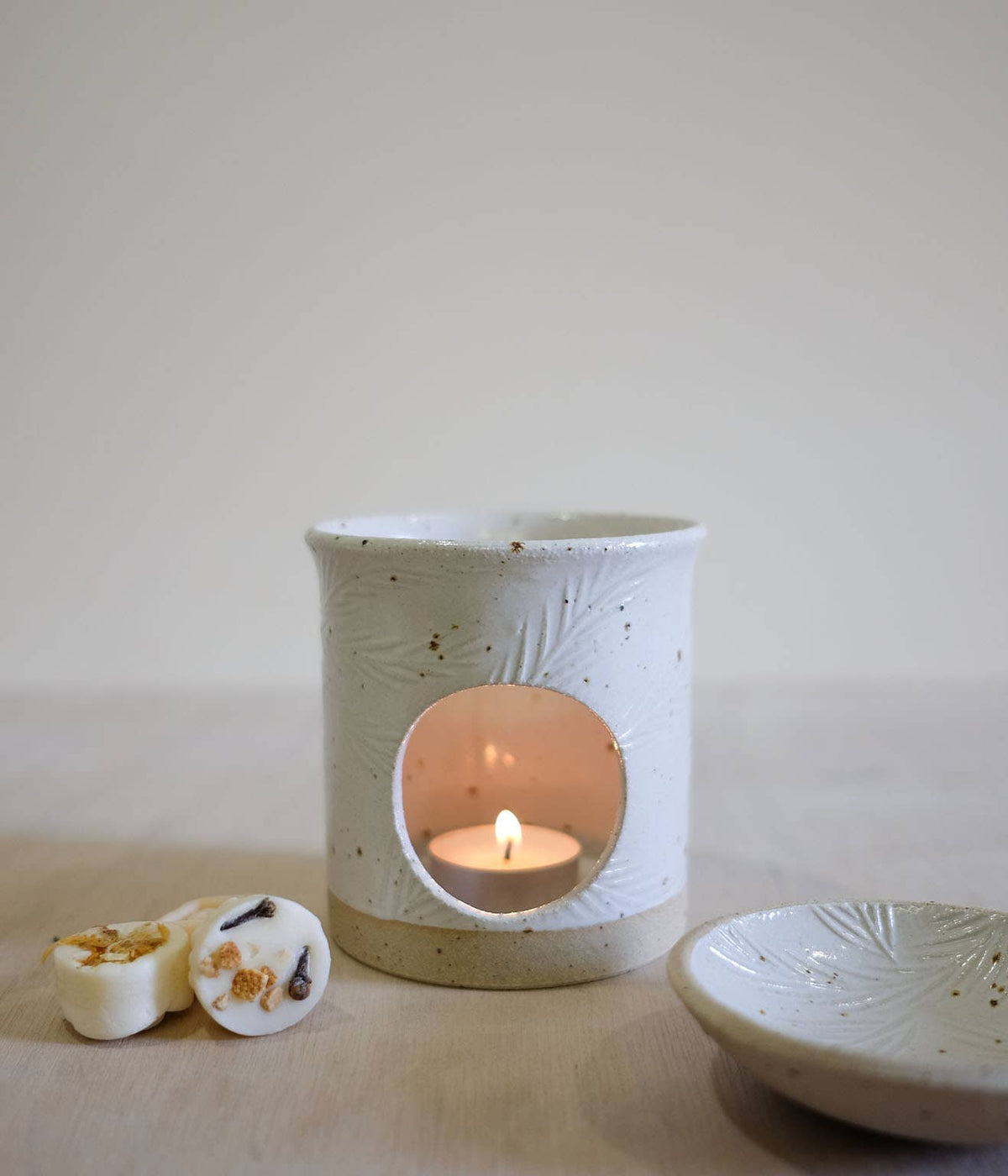 Handmade Wax Melt Burners: Speckled White