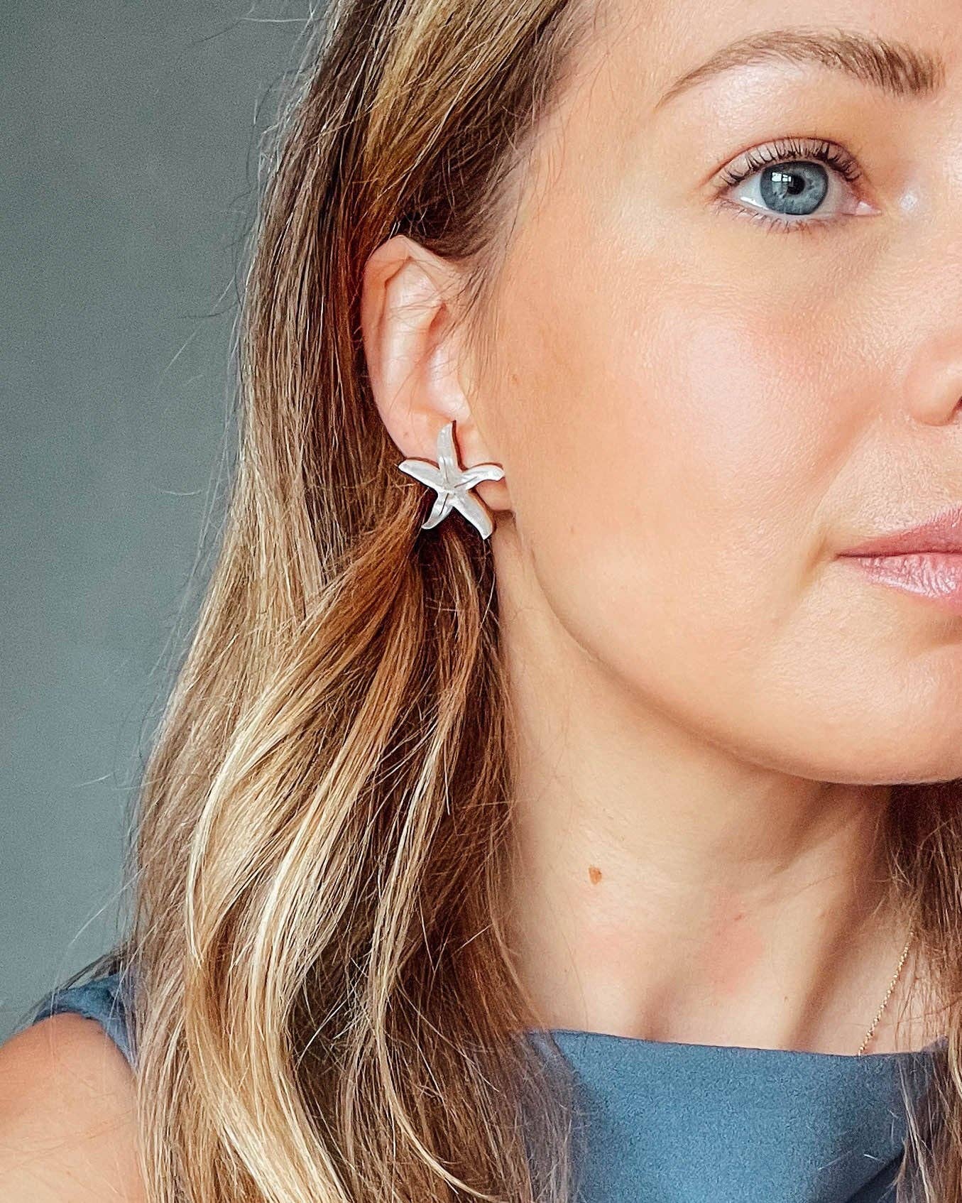 Starfish Pearly White Stud Earrings