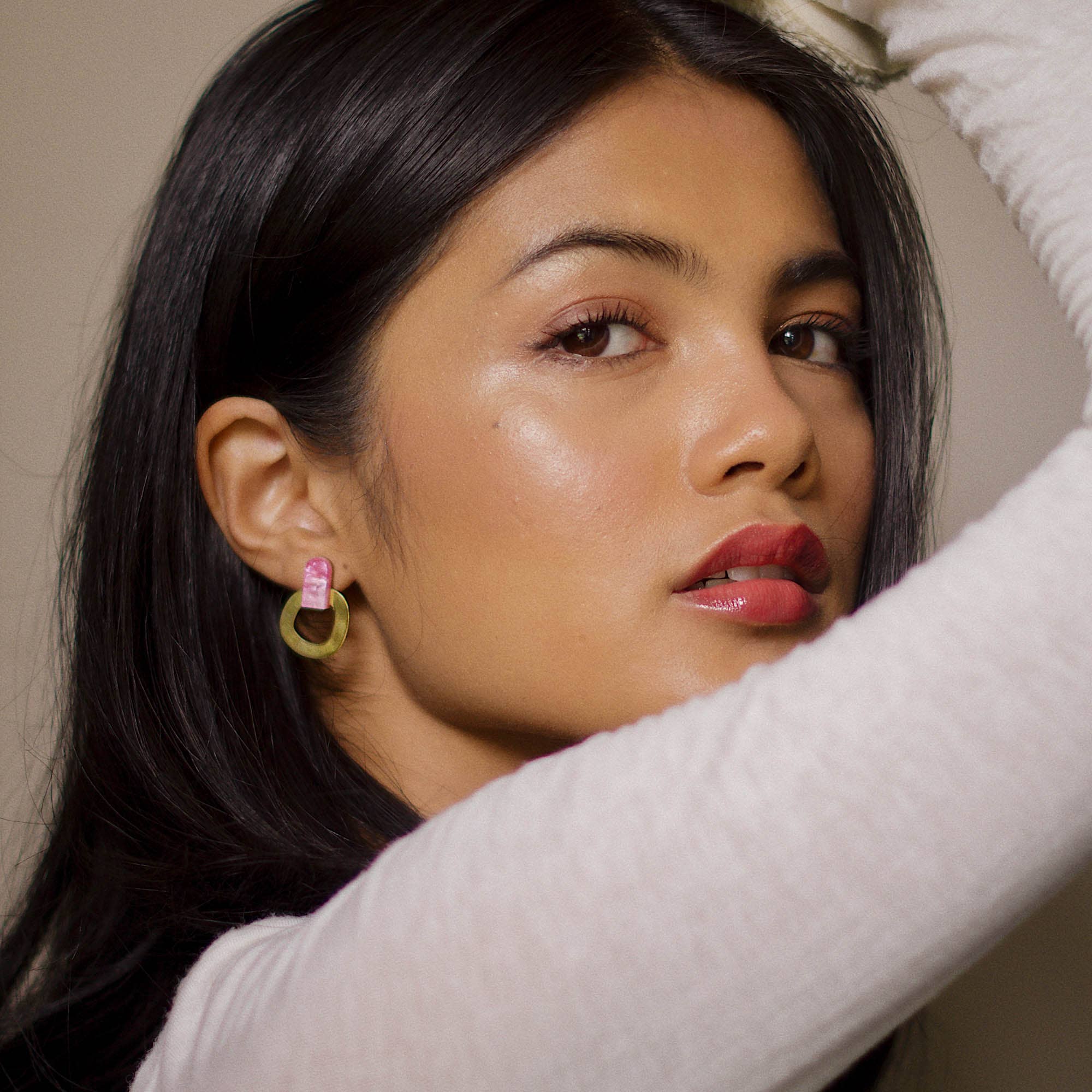 Around Brass Stud Earrings : Aubergine