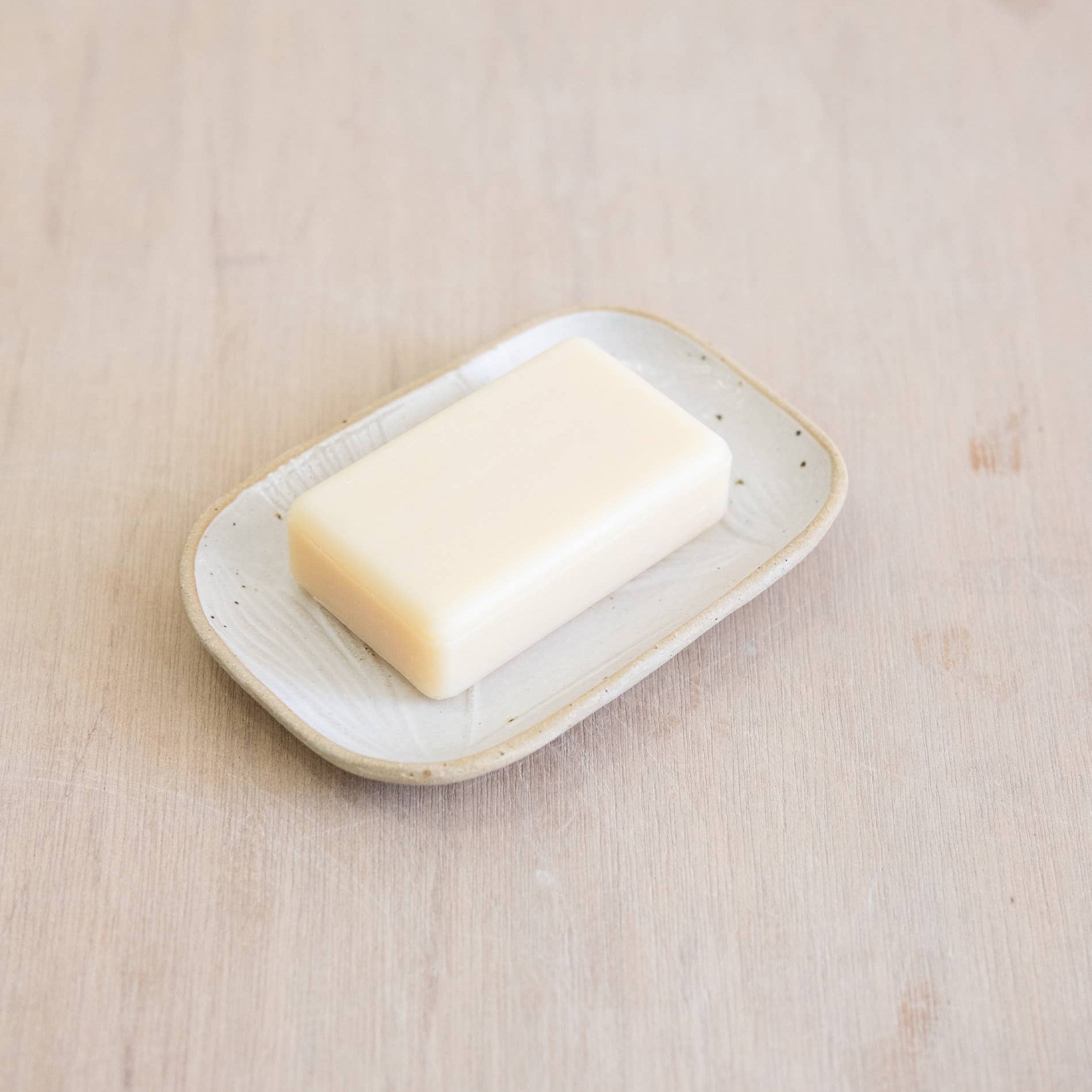 Handmade Ceramic Soap Dish: Speckled White