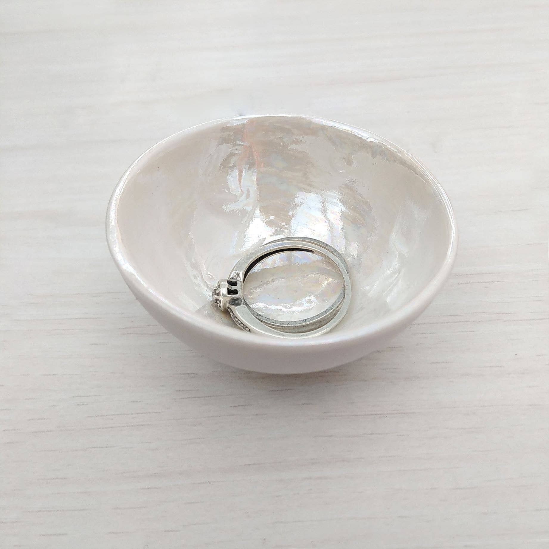 Pearl And White Bowl - Medium