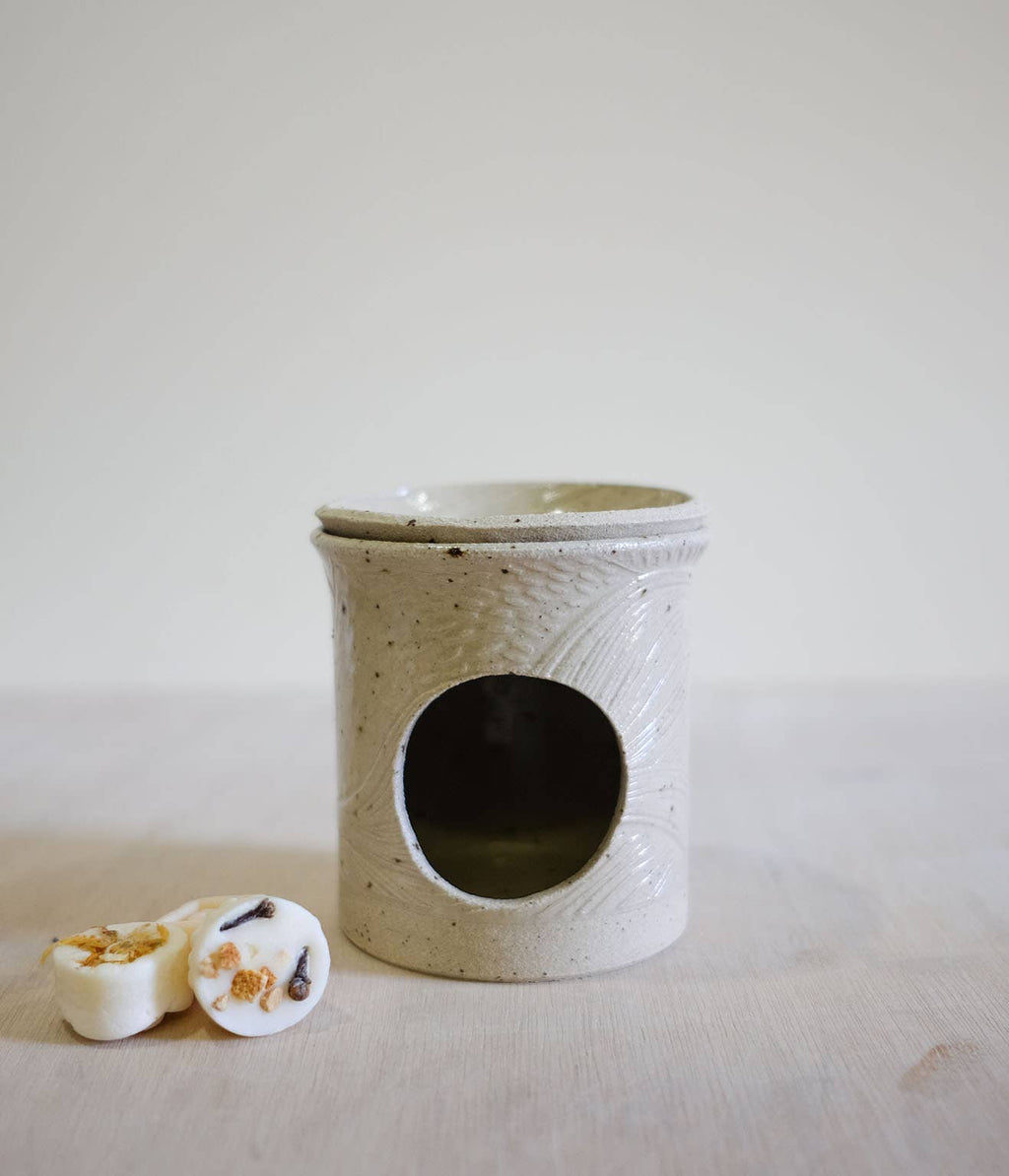 Handmade Wax Melt Burners: Speckled White