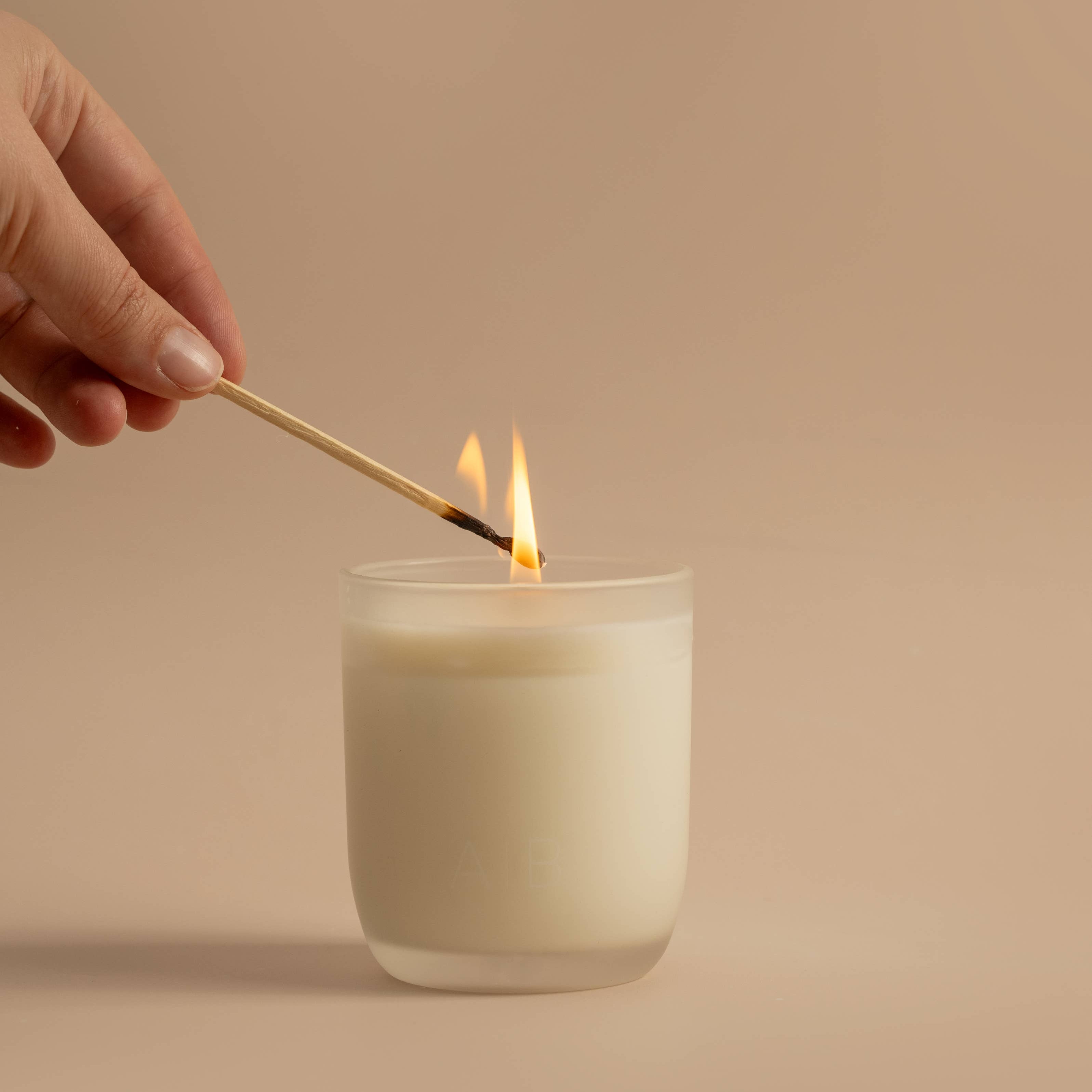 Tobacco, Leather, Cedarwood & Patchouli Jar Candle (200g)